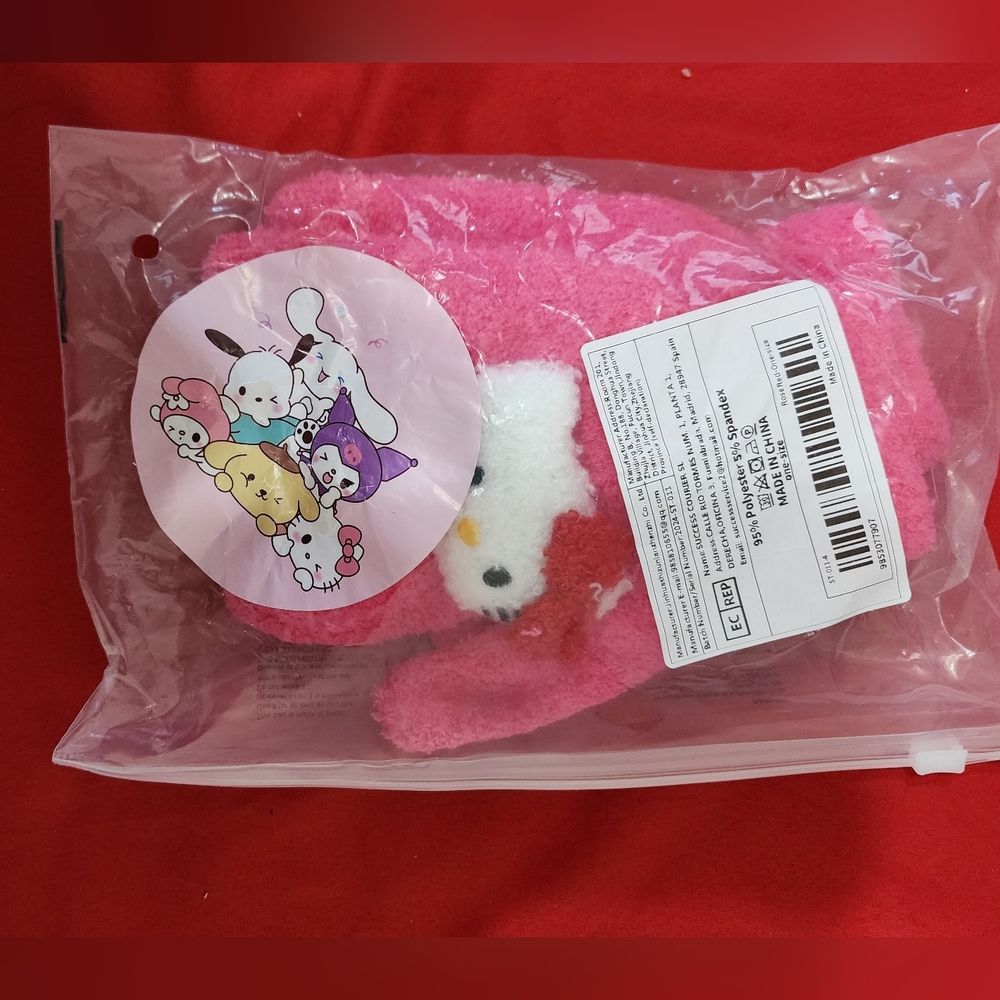 Hello kitty gloves - Picture 9 of 11